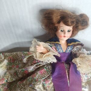 Vintage Marcie Doll Queen Elizabeth 880 A&H Doll Mfg. Collectible Boxed